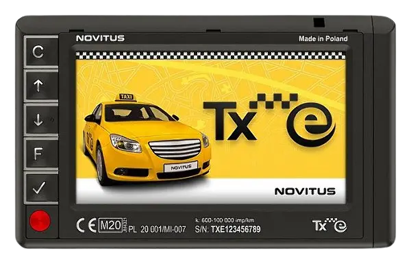Zdjęcie nowoczesnego taksometru Novitus TXe, który łączy w sobie zaawansowaną technologię z wygodą użytkowania. Jego cena brutto to 1094,70 zł, co czyni go atrakcyjnym wyborem dla profesjonalnych kierowców taksówki, dbających o precyzyjne i niezawodne urządzenie do liczenia opłat za przejazd. Zobacz szczegóły i zdecyduj, czy Novitus TXe jest idealnym taksometrem dla Ciebie!