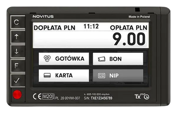 Dotykowy ekran taksometru TXe zapewnia prosta obsługę płatności